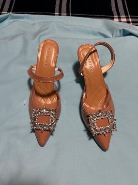 Fashion brand Embellished Tan Pointed-Toe Slingback Heels size  38
